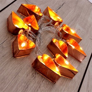 Szív alakú fém/2m/meleg fehér/10db LED-es/3xAA elemes fénydekoráció 