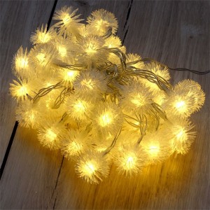 Zúzmara alakú 3cm/5m/meleg fehér/50db LED-es/3xAA elemes fénydekoráció 