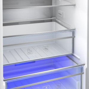 BEKO BCNA306E4SN Beépíthető NoFrost kombinált hűtőszekrény