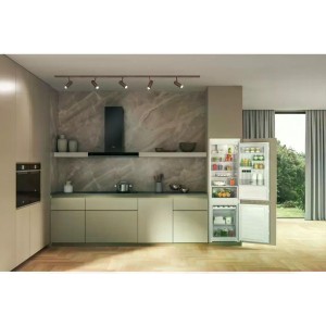 Whirlpool WHC18D011A2 Beépíthető alulfagyasztós hűtőszekrény
