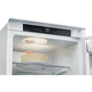 CANDY ECNBQT3519EW Beépíthető kombinált hűtőszekrény, 194cm, 284l, Total No Frost, WiFi