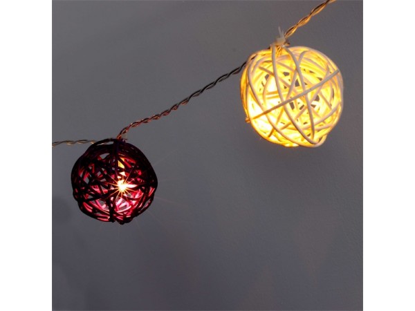 Iris Gömb alakú fonott/rattan/4m/meleg fehér + lila/20db LED-es/3xAA elemes fénydekoráció 