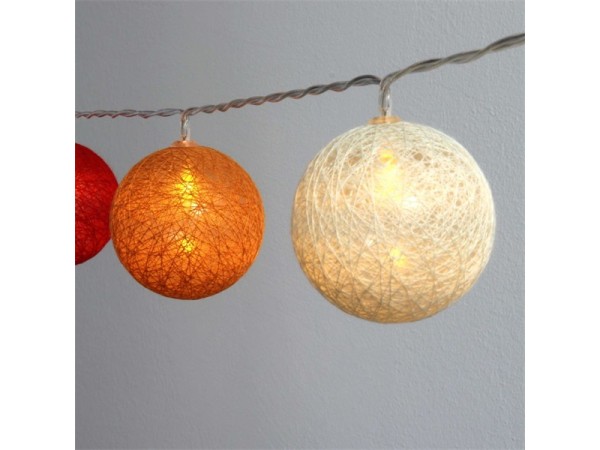 Iris Gömb alakú 6cm/színes fonott/4,5m/piros-narancs-meleg fehér/30db LED-es/USB-s fénydekoráció 