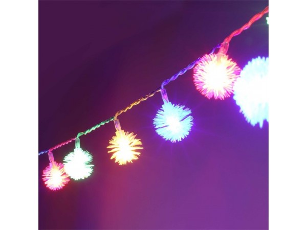 Zúzmara alakú 3cm/5m/több színű/50db LED-es/3xAA elemes fénydekoráció 